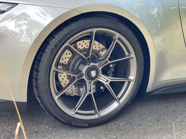 Porsche 992 GT3 Touring