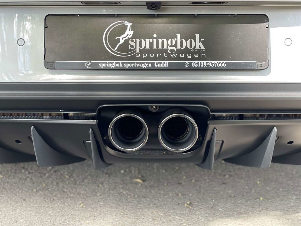 Porsche 992 GT3 Touring