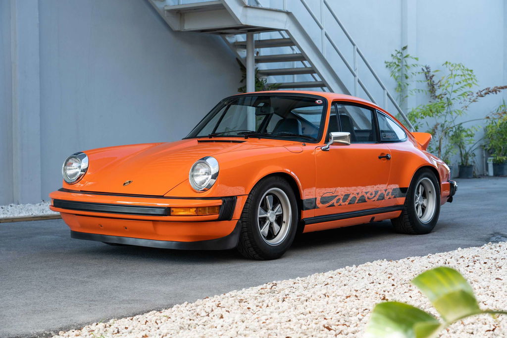 Porsche 911 Carrera (US)