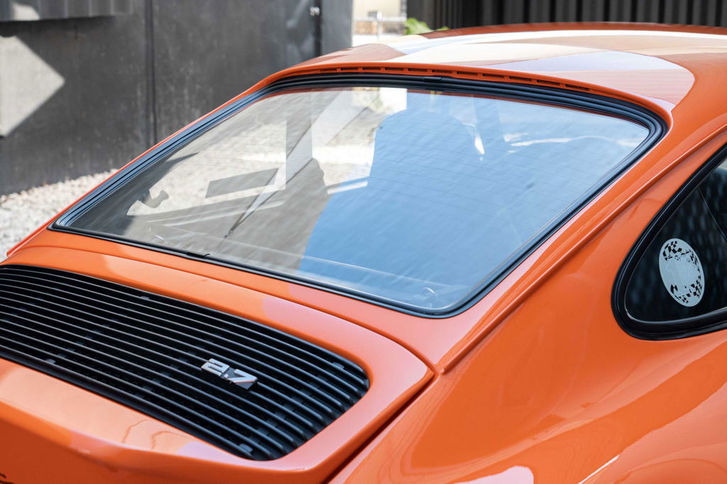 Porsche 911 Carrera (US)