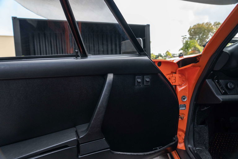 Porsche 911 Carrera (US)