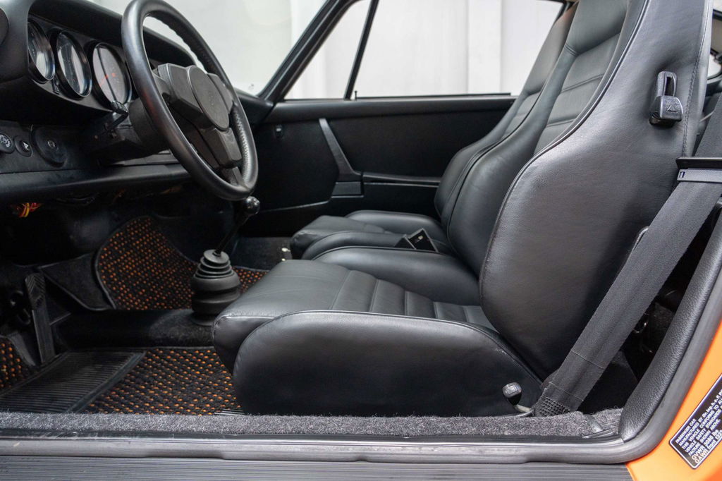 Porsche 911 Carrera (US)