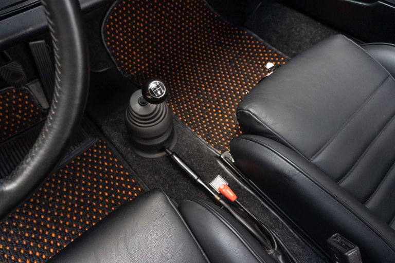 Porsche 911 Carrera (US)