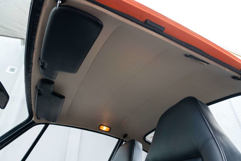 Porsche 911 Carrera (US)