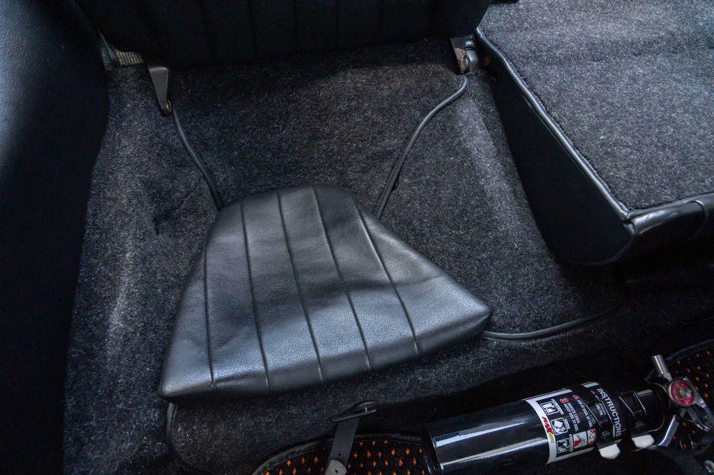 Porsche 911 Carrera (US)