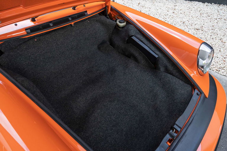 Porsche 911 Carrera (US)