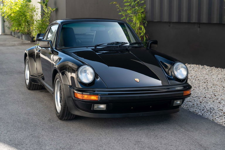 Porsche 911 Turbo 3.3 (US)