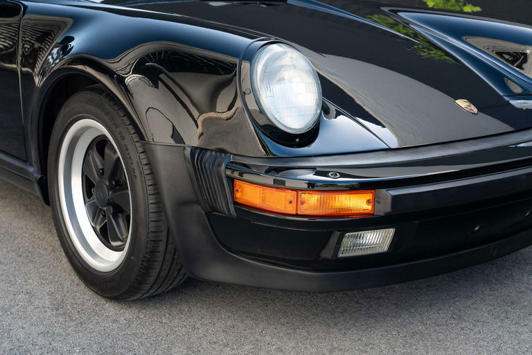Porsche 911 Turbo 3.3 (US)