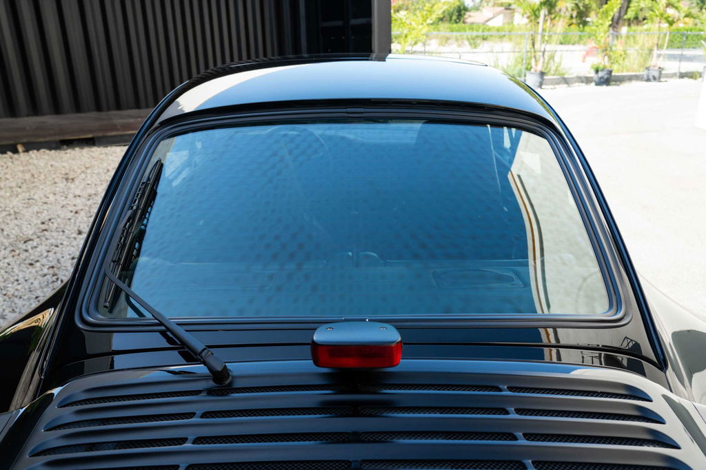 Porsche 911 Turbo 3.3 (US)