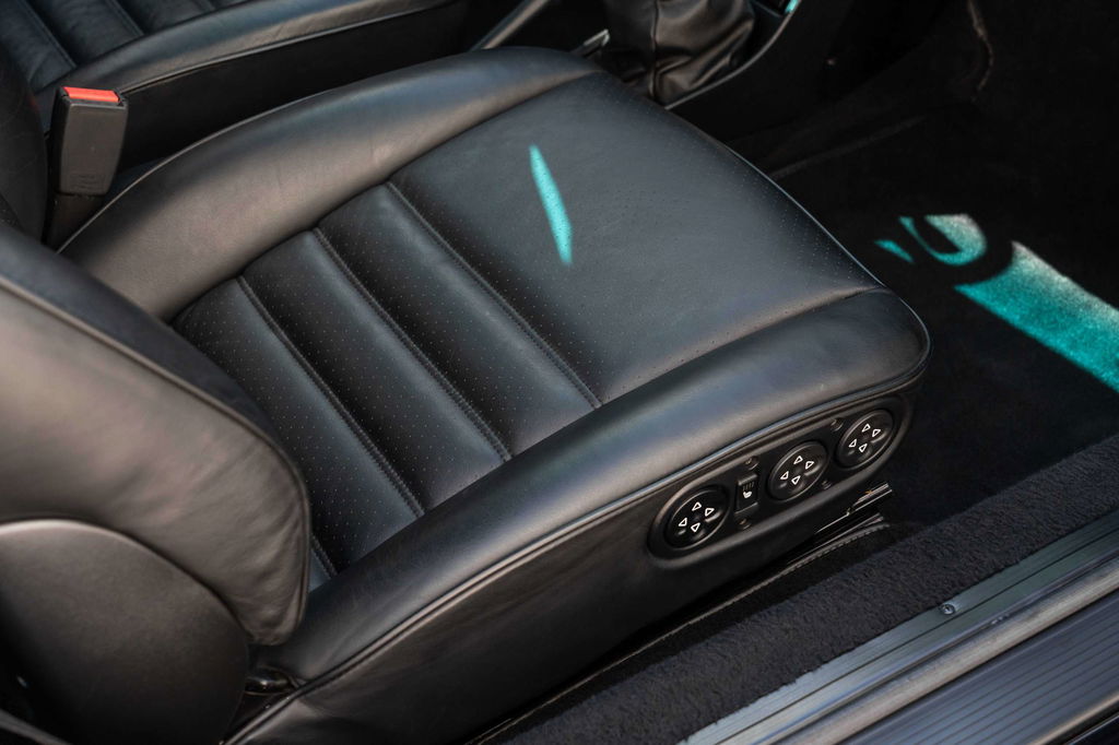 Porsche 911 Turbo 3.3 (US)