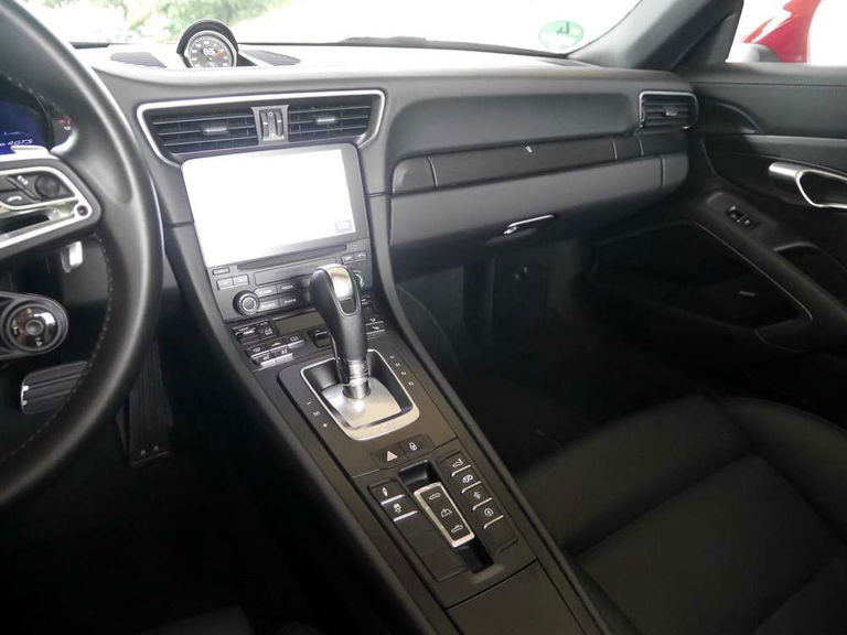 Porsche 991.2 Carrera GTS