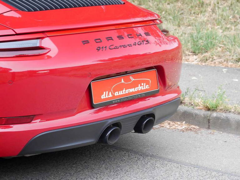 Porsche 991.2 Carrera GTS