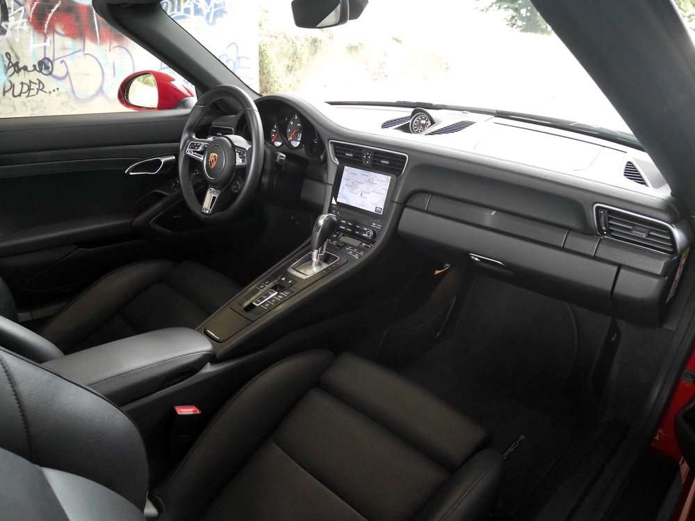 Porsche 991.2 Carrera GTS