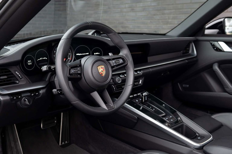 Porsche 992 Carrera 4S