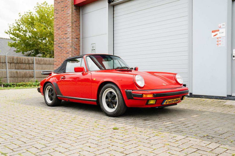 Porsche 911 Carrera 3.2