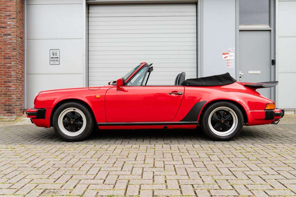 Porsche 911 Carrera 3.2