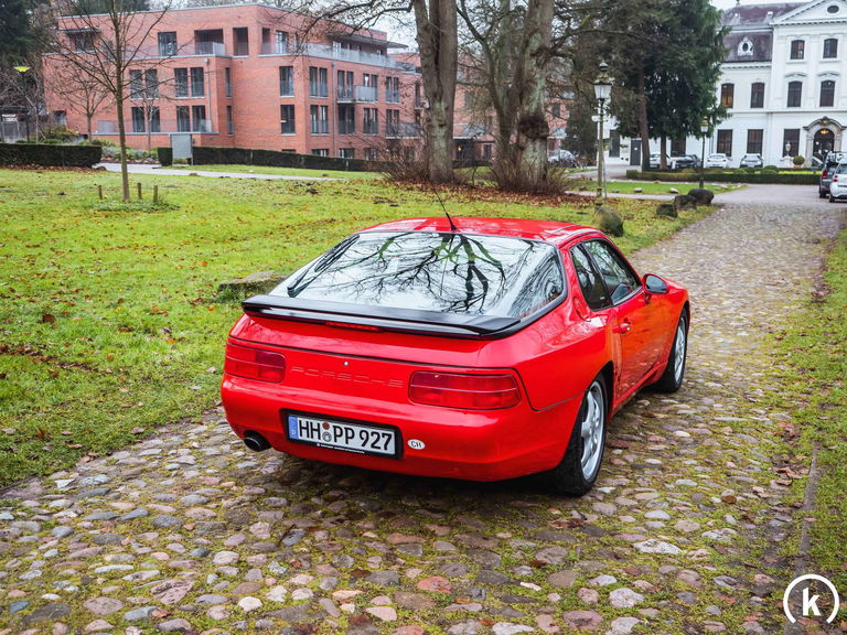 Porsche 968