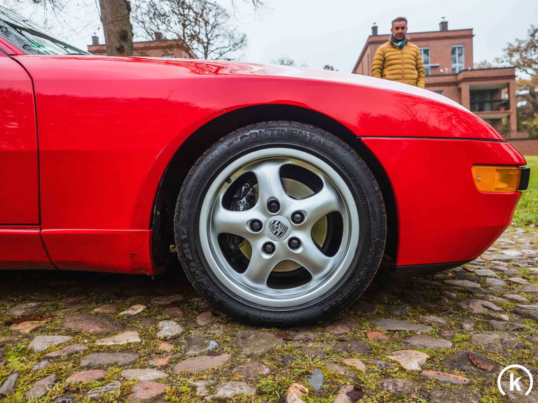 Porsche 968