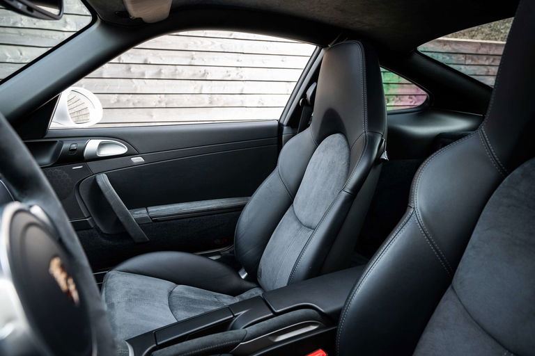 Porsche 997.2 Carrera GTS