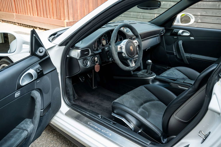 Porsche 997.2 Carrera GTS