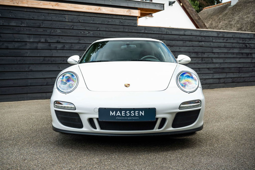 Porsche 997.2 Carrera GTS