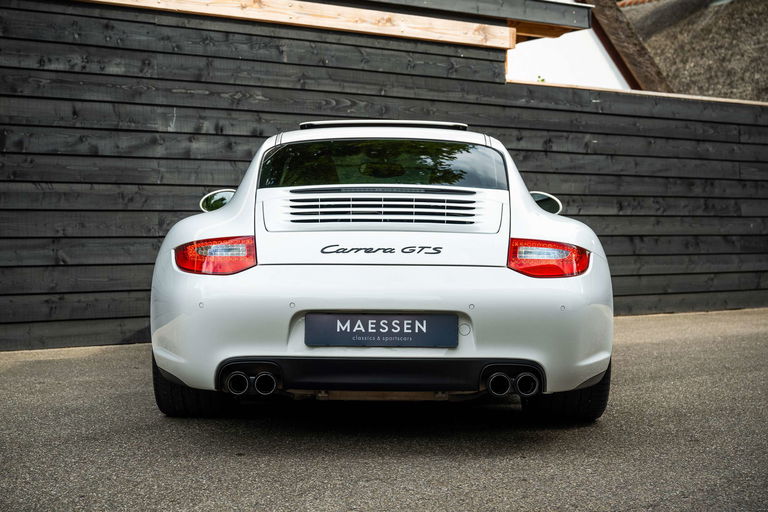 Porsche 997.2 Carrera GTS