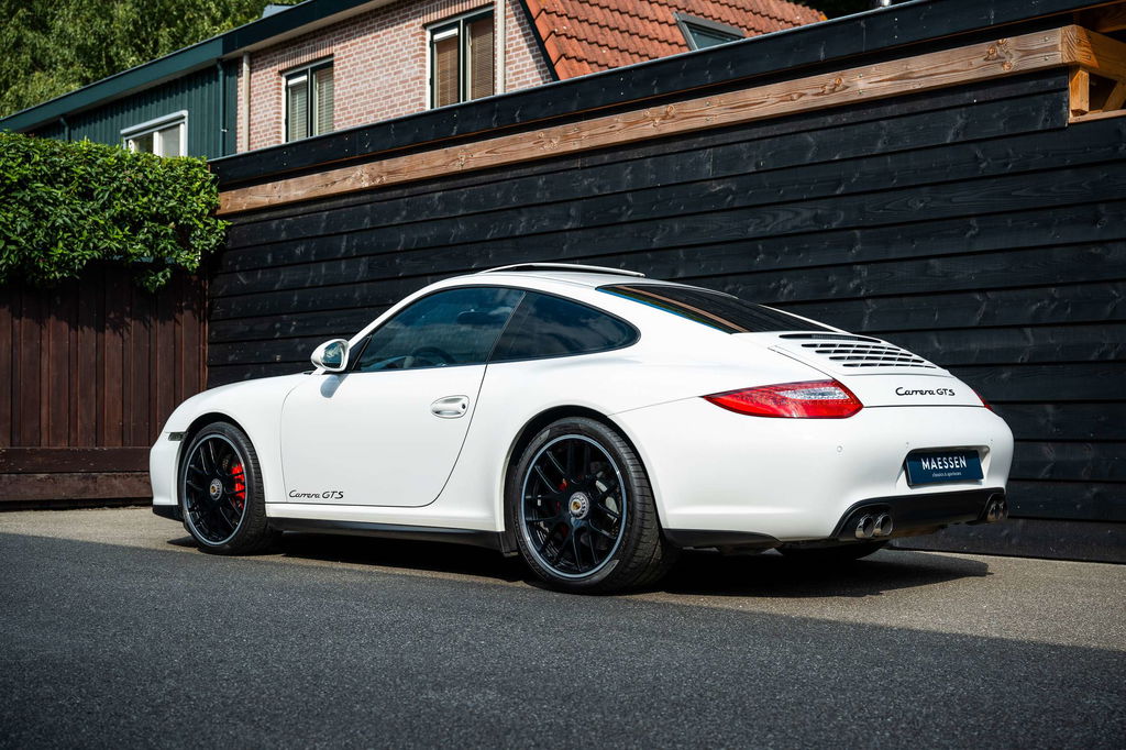 Porsche 997.2 Carrera GTS