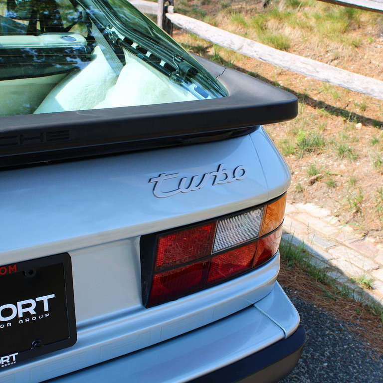 Porsche 944 Turbo S Coupé