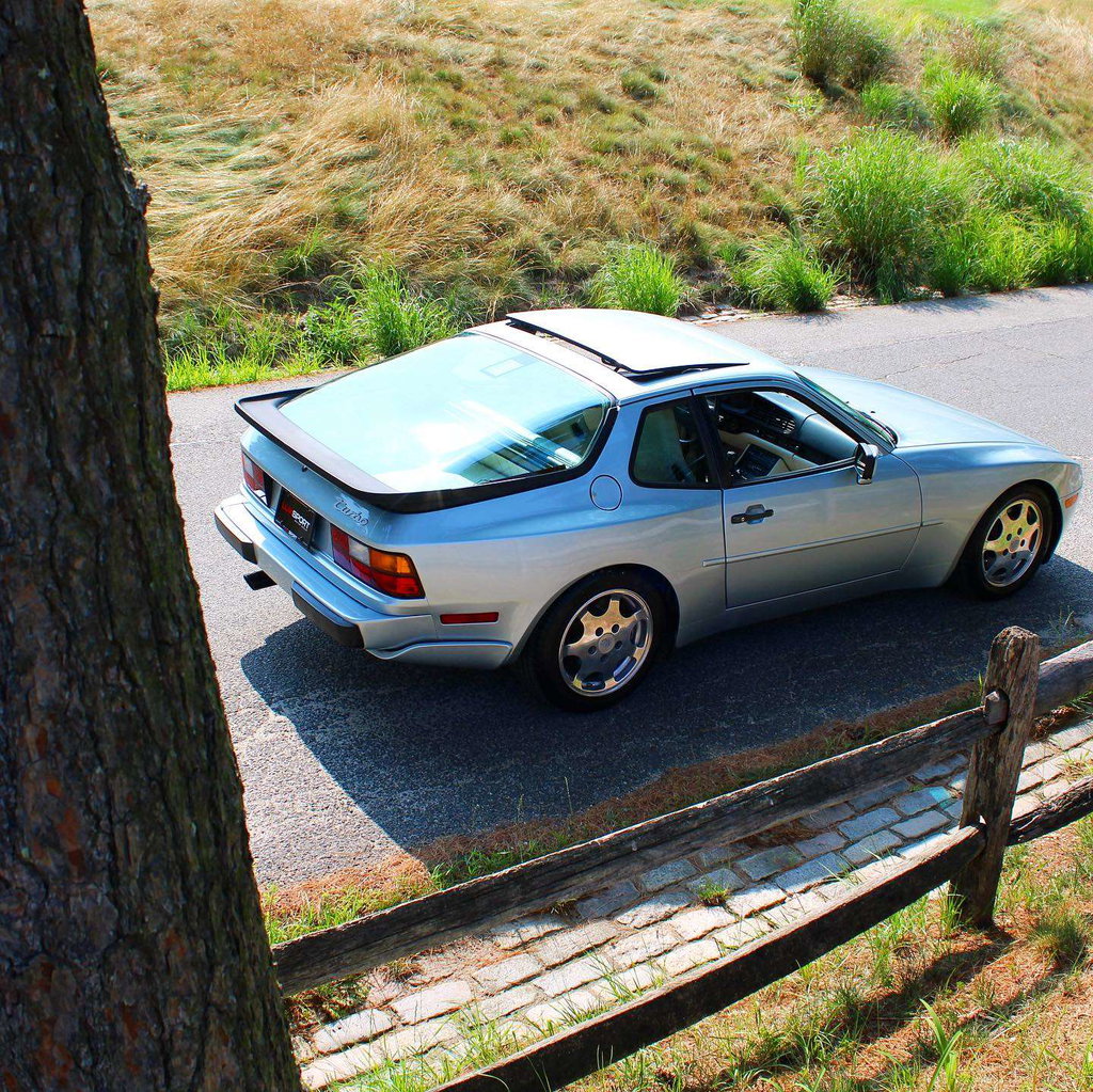 Porsche 944 Turbo S Coupé