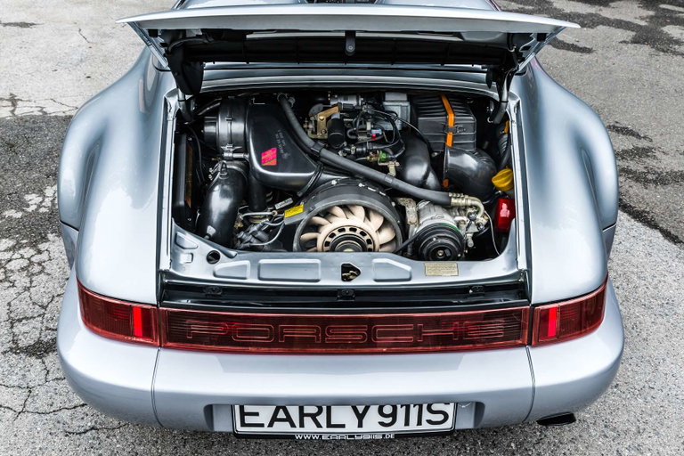 Porsche 964 Carrera 2 Speedster