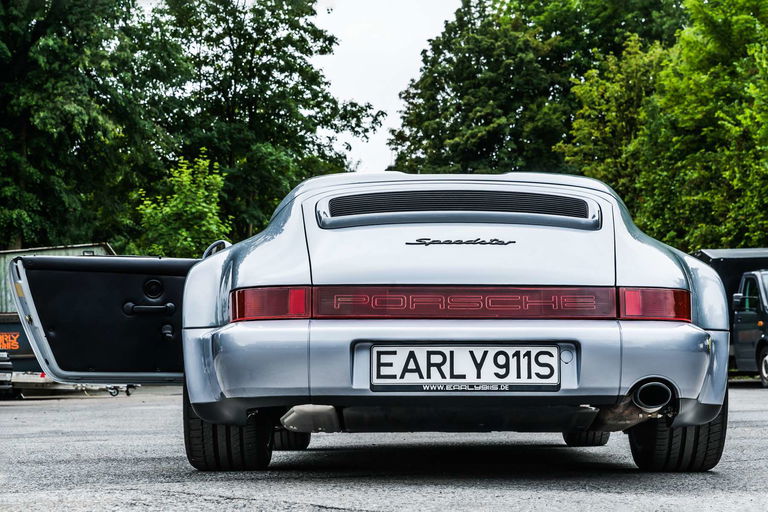 Porsche 964 Carrera 2 Speedster