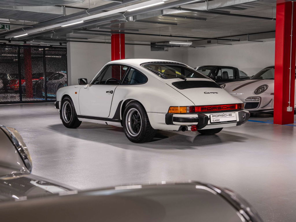 Porsche 911 Carrera 3.2