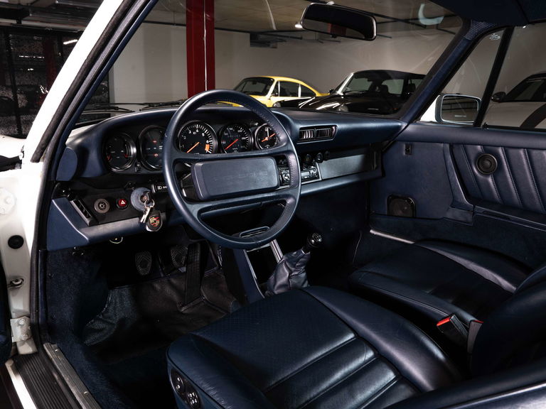 Porsche 911 Carrera 3.2