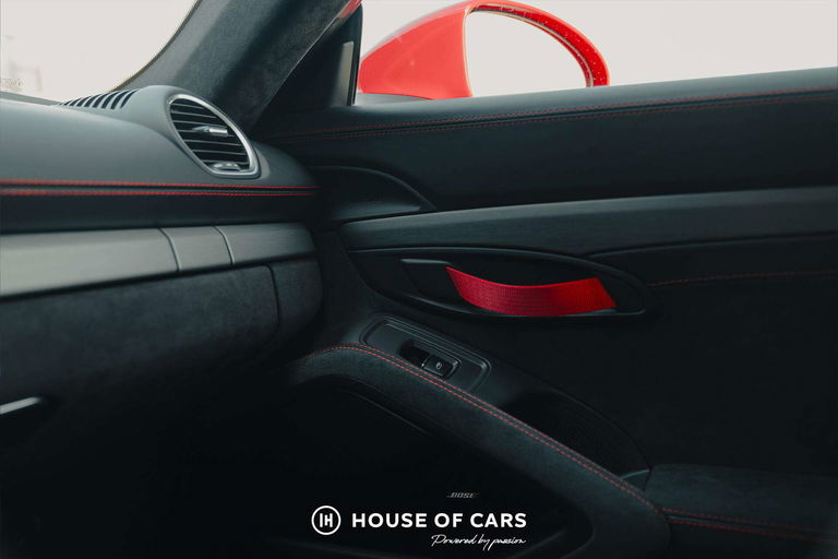 Porsche 718 Cayman GT4