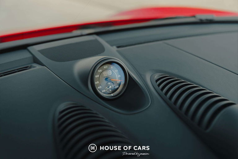 Porsche 718 Cayman GT4