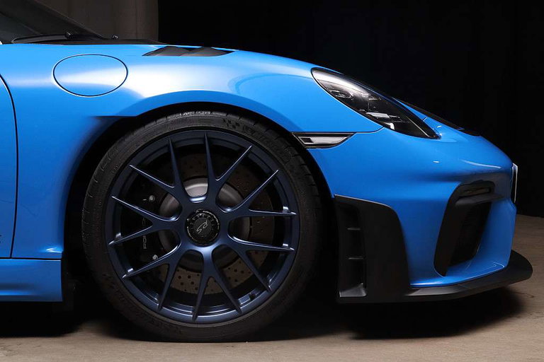 Porsche 718 Cayman GT4 RS