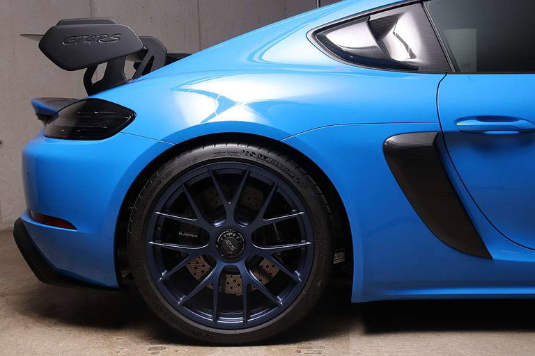 Porsche 718 Cayman GT4 RS