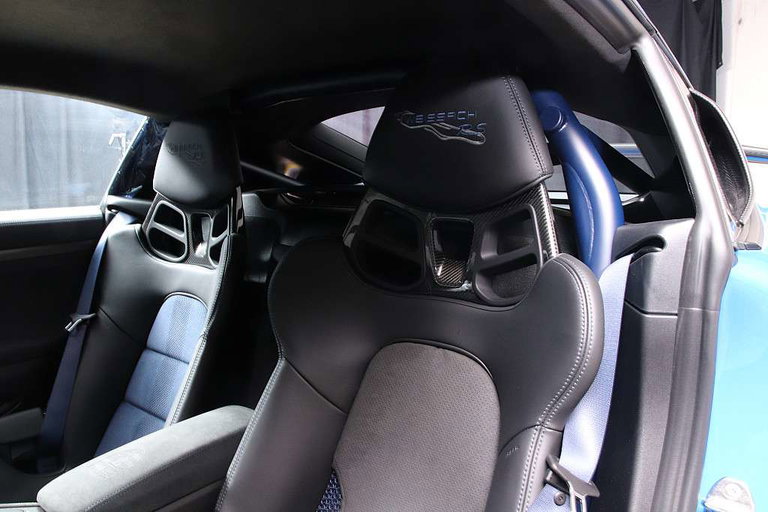 Porsche 718 Cayman GT4 RS