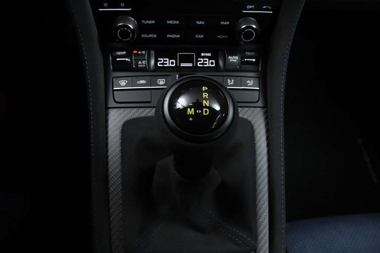 Porsche 718 Cayman GT4 RS