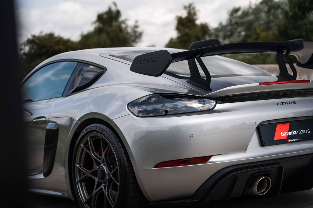 Porsche 718 Cayman GT4 RS