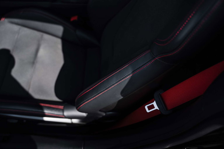 Porsche 992 Carrera GTS