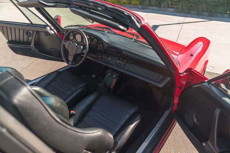 Porsche 911 Carrera 3.2 (US)