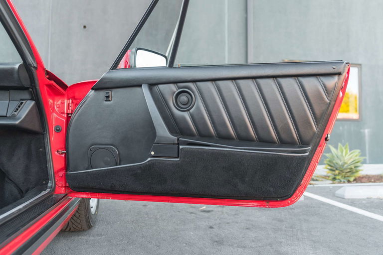 Porsche 911 Carrera 3.2 (US)