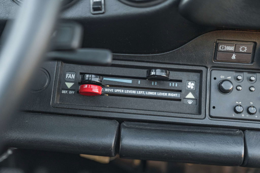 Porsche 911 Carrera 3.2 (US)