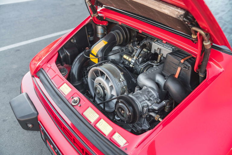 Porsche 911 Carrera 3.2 (US)