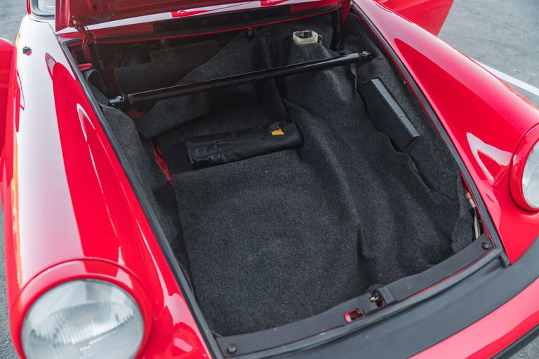 Porsche 911 Carrera 3.2 (US)