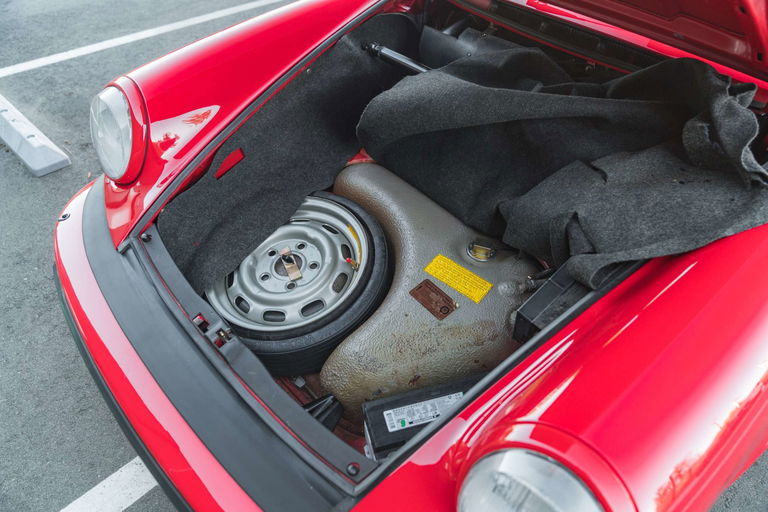 Porsche 911 Carrera 3.2 (US)