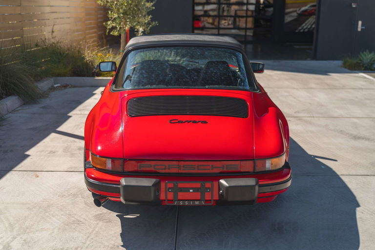 Porsche 911 Carrera 3.2 (US)