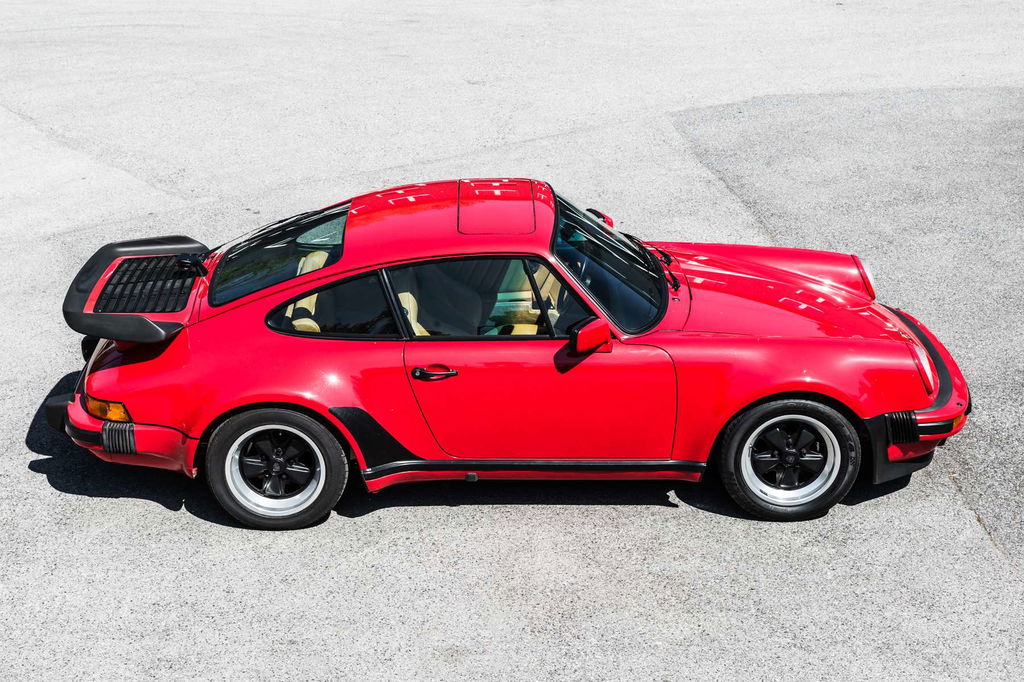 Porsche 911 Turbo 3.3 (US)