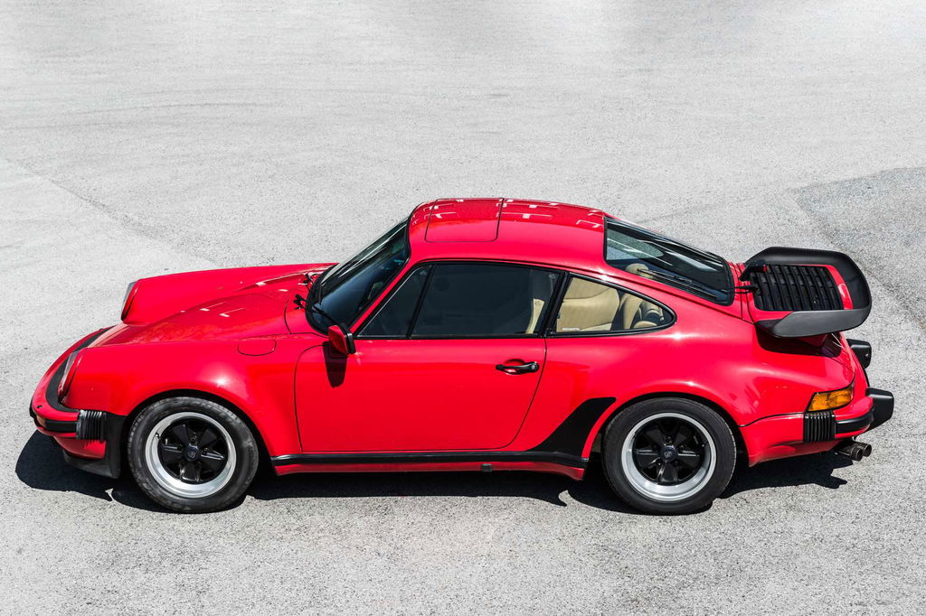 Porsche 911 Turbo 3.3 (US)